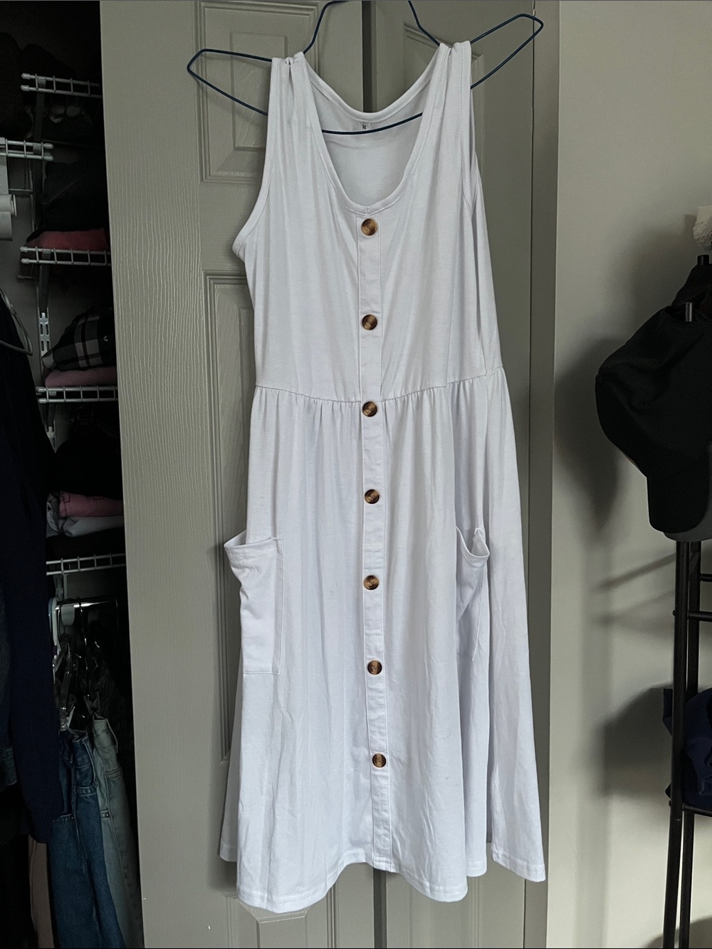 7/$20 White Button-Front Sleeveless Dress with Pockets
